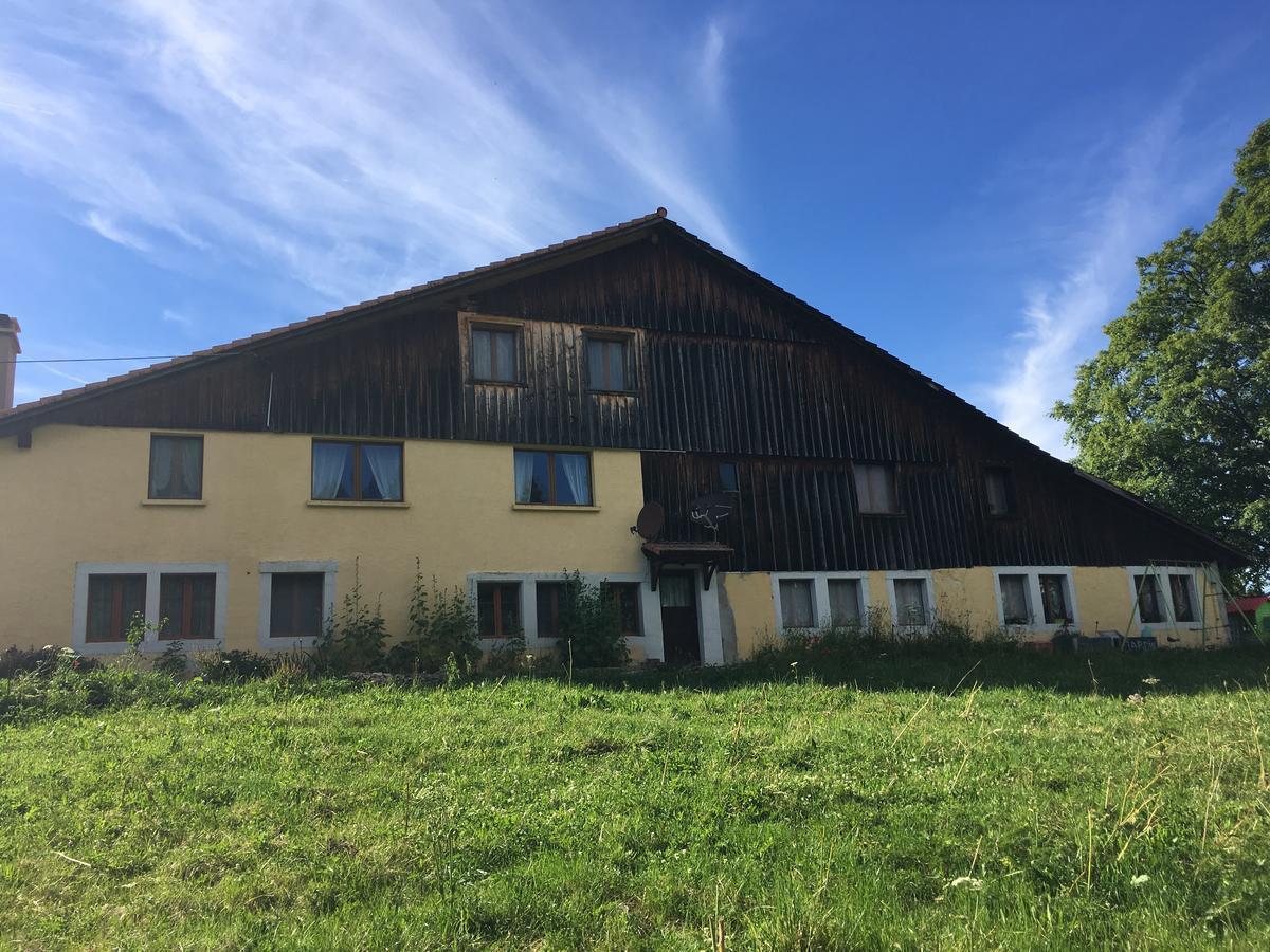 Вилла La Dernier La Cote-aux-Fees Экстерьер фото